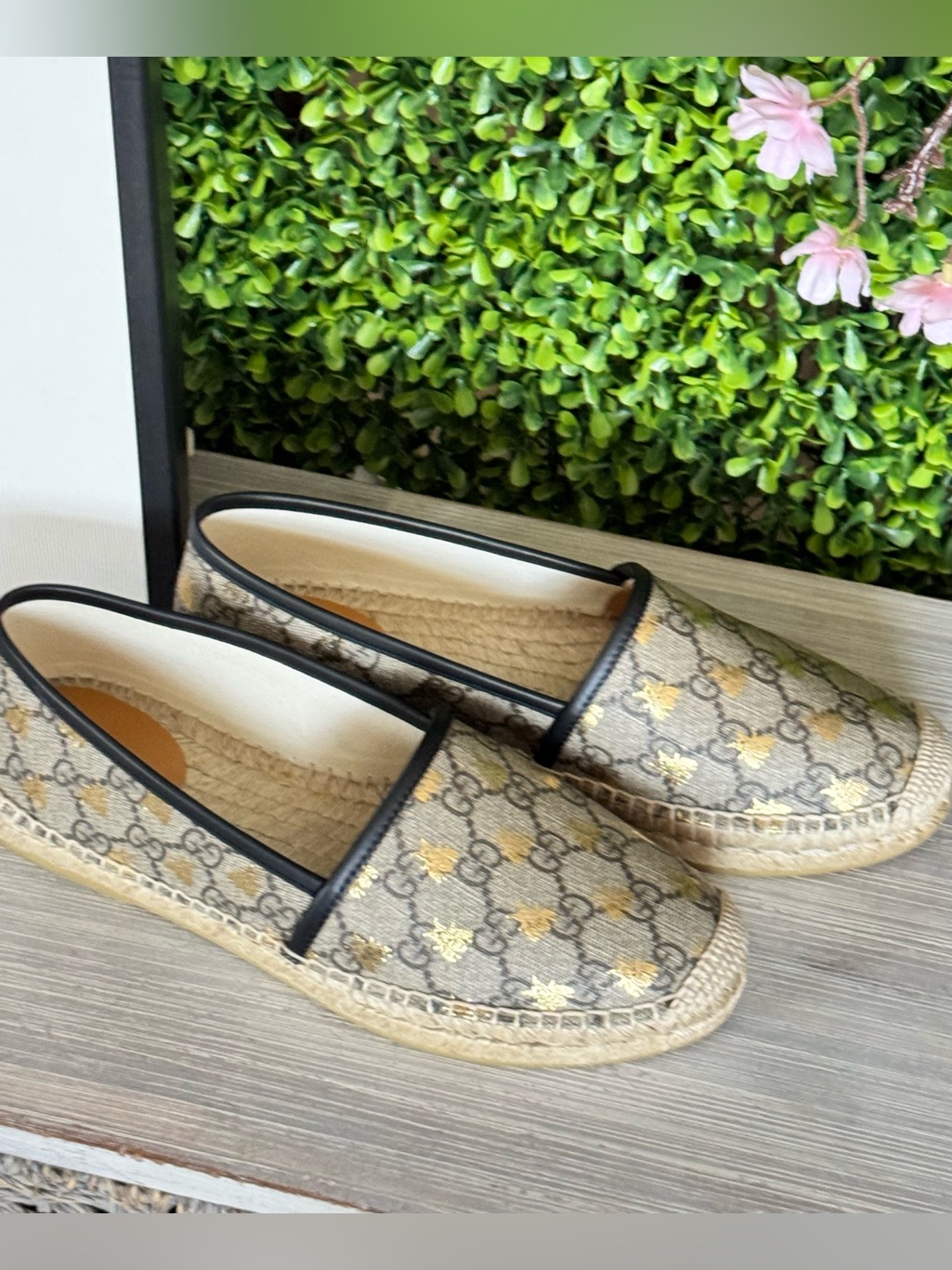 Gucci Supreme Bee Canvas Espadrilles Size 38.5